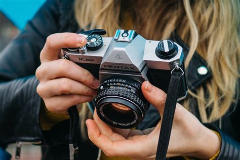 フィルムカメラ おすすめ 初心者 〜なぜフィルムカメラが現代のデジタル時代に輝き続けるのか〜